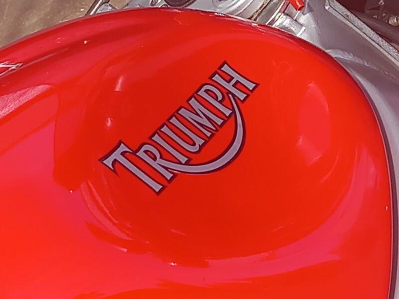 TRIUMPH SPRINT ST 955