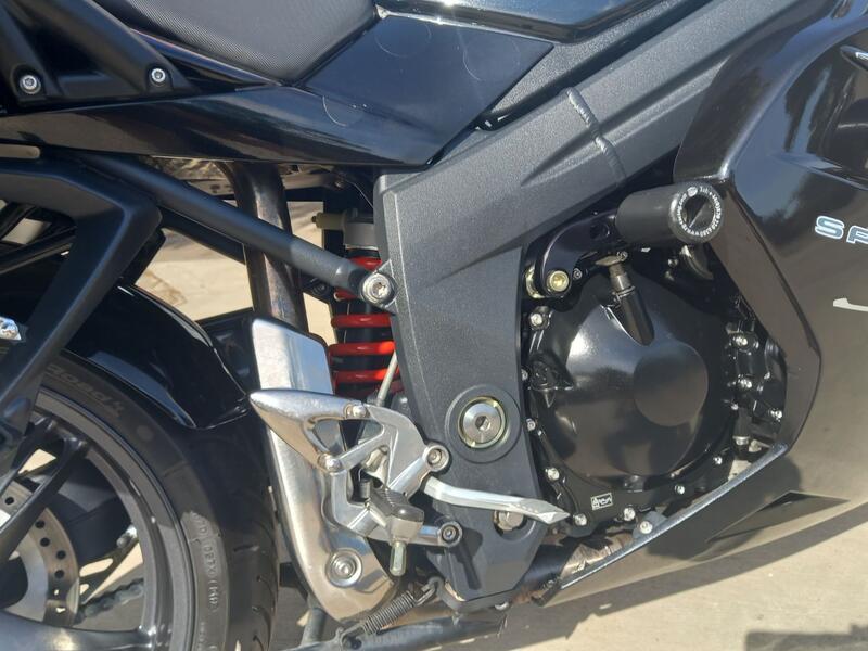 TRIUMPH SPRINT ST 1050