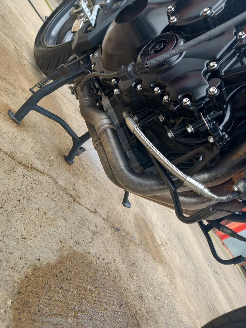 TRIUMPH SPRINT ST 1050